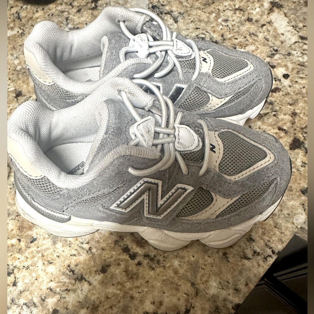 New Balance Kids Sneakers - Gray and White